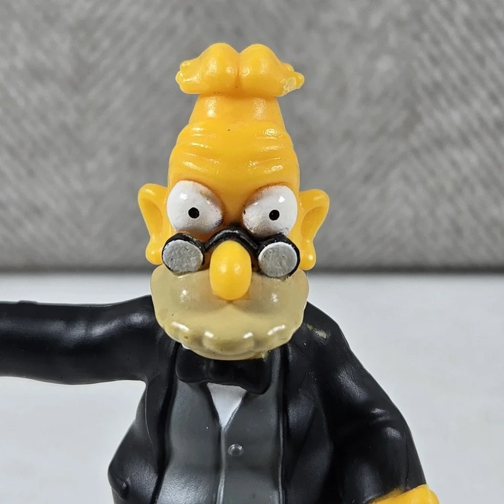 The‎ Simpsons Count Grampa Vampire Treehouse Of Horror Burger King 2001 Figure